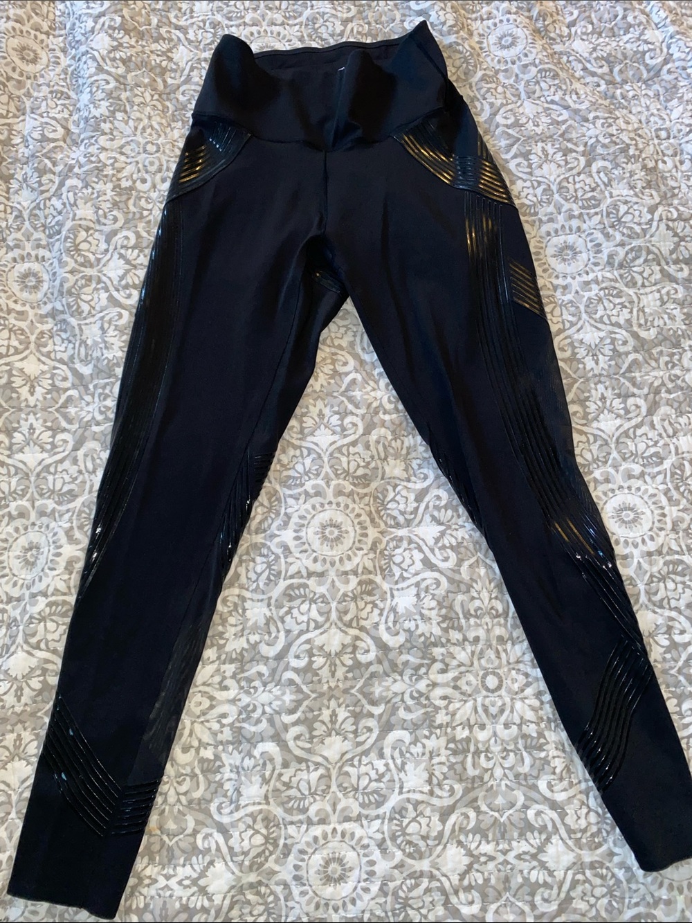 Victoria Secret VSX Black High-Waist Leggings with Glossy Paneled Accents